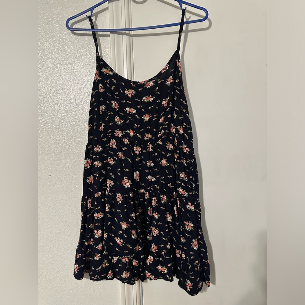 Super cute short flowy dress